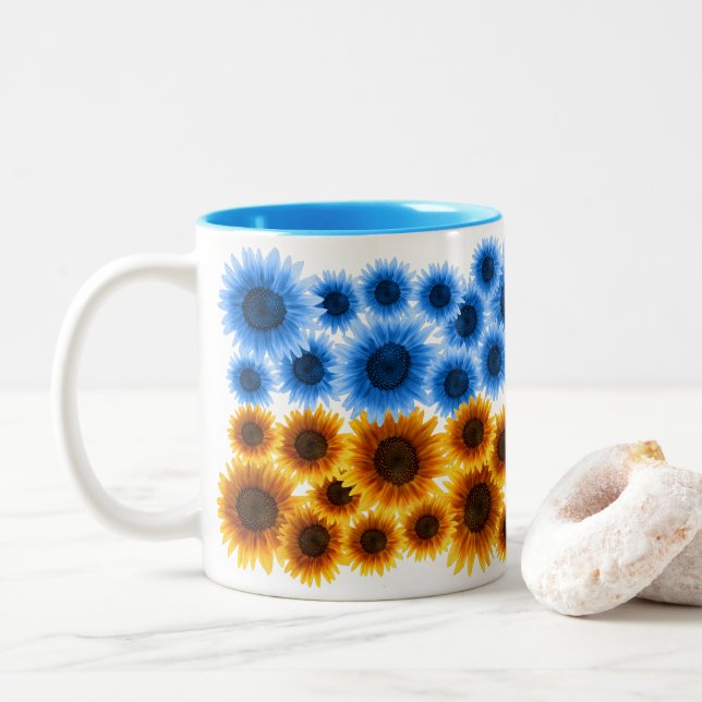 Sonnenblumen für die Ukraine Zweifarbige Tasse (Mit Donut)
