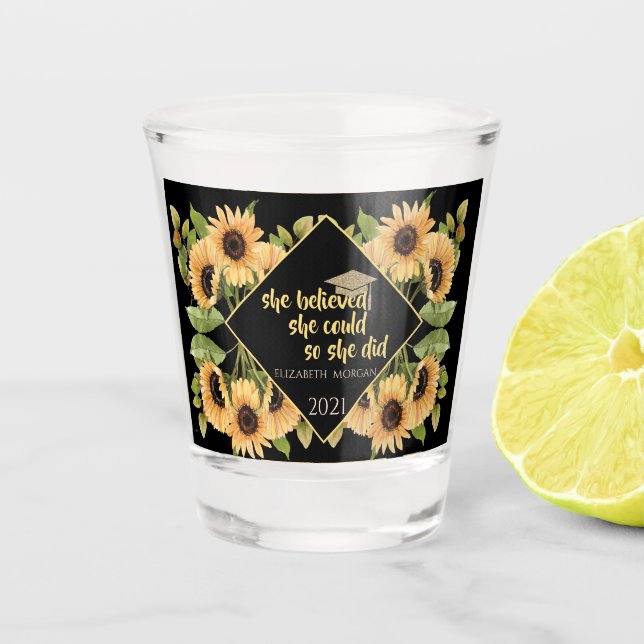 Sonnenblumen Glitzer Graduate Cap Schnapsglas (Vorderseite)