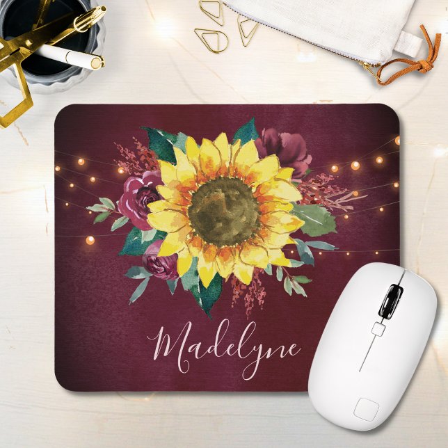Sonnenblumen-Lichter Blütenburgund-Monogramm Mousepad (Von Creator hochgeladen)