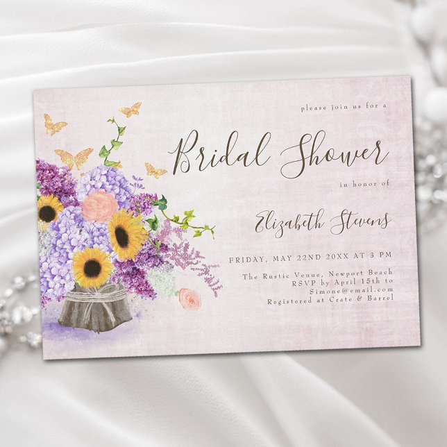 Sonnenblumen Lilac Hydrangea Wood Chic Brautparty Einladung (rustic sunflowers wood lilac hydrangea floral bridal shower invitation garden barn farm elegant chic)