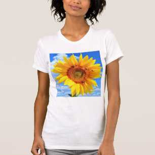 Sonnenblumen und Bienen auf Blue Sky T - Shirt Sum