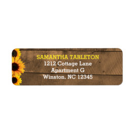 Sonnenblumen und rustikale Holzadressen