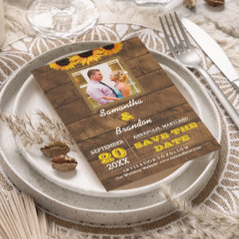 Sonnenblumen und rustikale Holzhochzeit retten das Ankündigungspostkarte