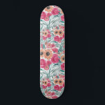 Sonnenblumen Wildblume Wasserfarbenes Blumenmuster Skateboard<br><div class="desc">Dieses Land und niedliche Muster ist perfekt für die trendige und stilvolle Frau. Es ist mit gelben, roten, aquamarinen grünen, waldgrünen, schwarzen und rosafarbenen Sonnenblumen und Wildblumen auf einem einfachen, weißen Hintergrund ausgestattet. Es ist künstlerisch, trendig, südlich, süß, einzigartig und modern. Genießen Sie dieses handgemalte Aquarelldesign, das vom Künstler La...</div>