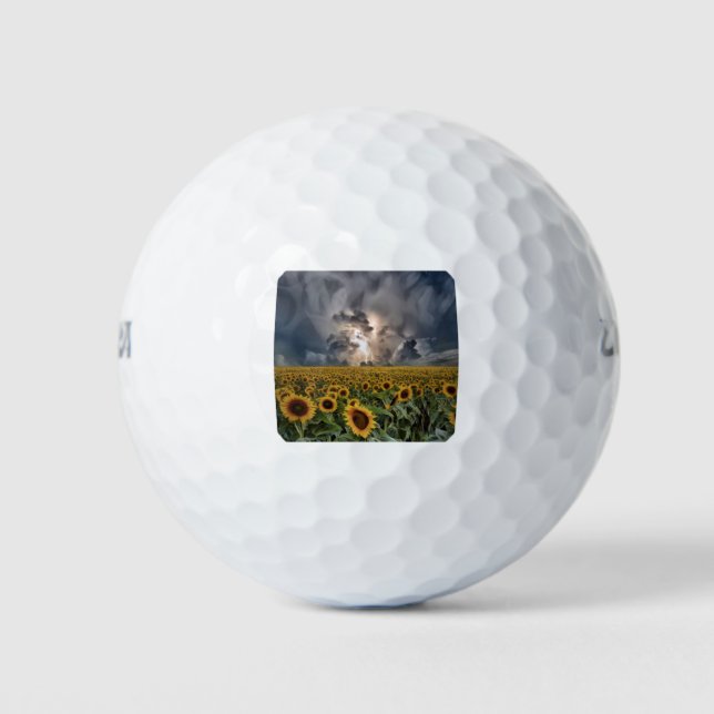 Sonnenblumenfeld im Sturm Golfball (Vorderseite)