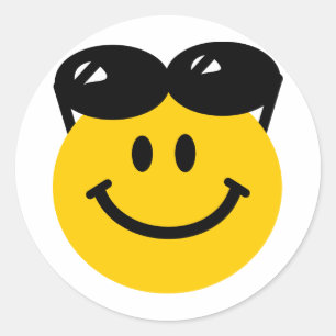 Sonnenbrille auf der Kopffläche Runder Aufkleber