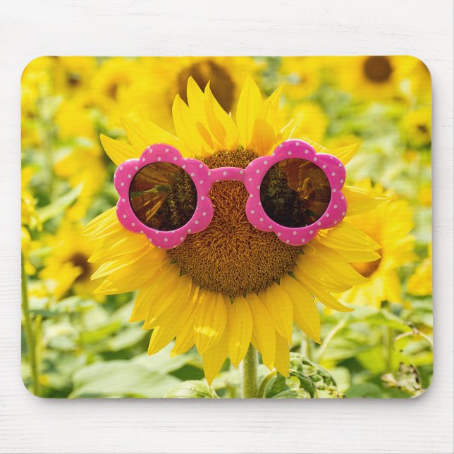 Sonnenbrille auf Sonnenblumen Mousepad (Vorne)