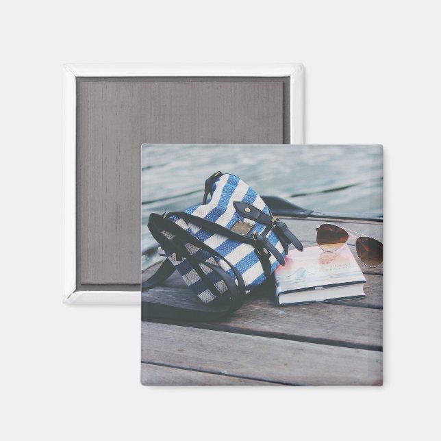 Sonnenbrille, Book, Pures on Dock by Lake Magnet (Vorderseite/Rückseite)