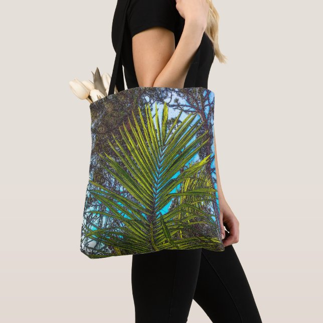 Sonnenlicht auf der Tasche der Palmfronten (Von Nahem)
