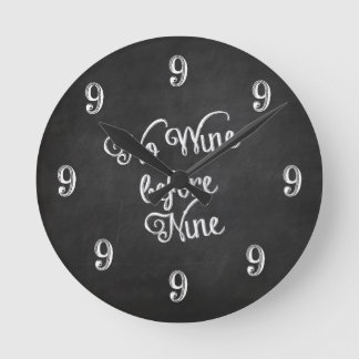 Sonnenmauer Uhr - Kein Wein vor neun Chalkboard