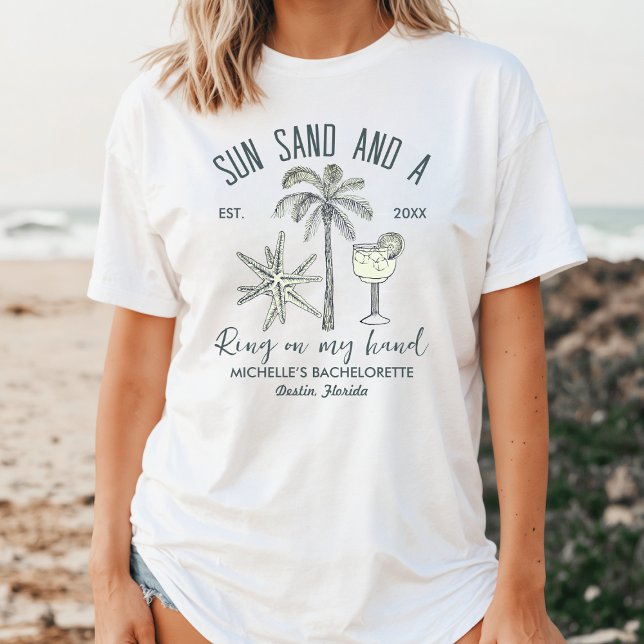 Sonnensand und ein Ring auf meiner Hand Bach Party T-Shirt (Von Creator hochgeladen)