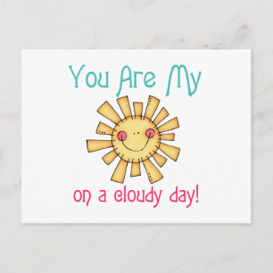 Sonnenschein an einem bewölkten Tag Postkarte