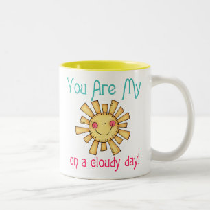 Sonnenschein an einem bewölkten Tag Zweifarbige Tasse
