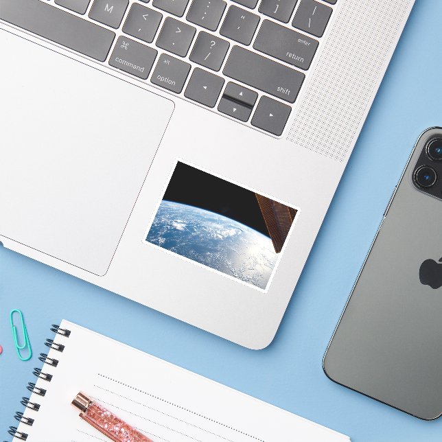 Sonnenschein in den Gewässern des Pazifiks Aufkleber (Laptop mit iPhone)