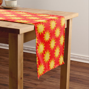 Sonnenschein-Sonnendesign auf Weiß Kurzer Tischläufer