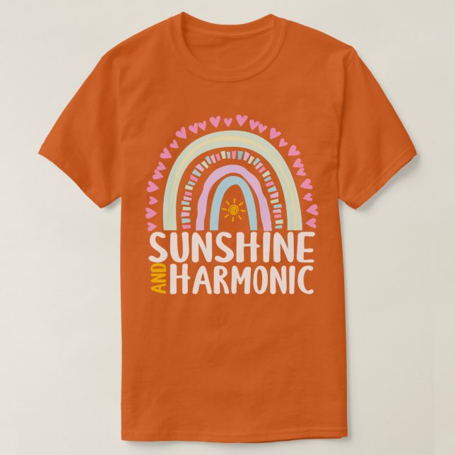 Sonnenschein und harmonisches Niedliches Regenboge T-Shirt (Design vorne)