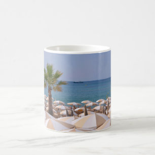 Sonnenschirme in Cannes in Frankreich Kaffeetasse