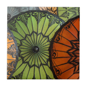 Sonnenschirme zum Verkauf, Bagan, Myanmar Fliese