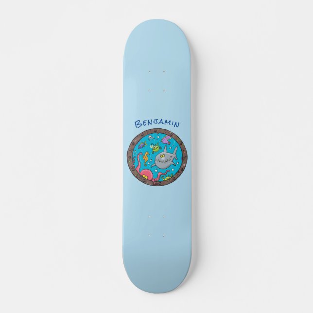 Sonnenseebewohner unter Wasser zeichnend Cartoon Skateboard (Vorne)