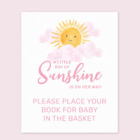 Sonnenstrahl-Baby-Party-Ordnungsbücher im Korb