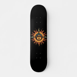 Sonnenstrahlen, Retrosonne, Sonne mit Mädchen Gesi Skateboard
