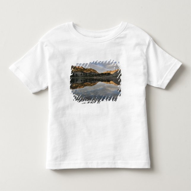 Sonnenuntergang am Helensee, Lassen Kleinkind T-shirt (Vorderseite)
