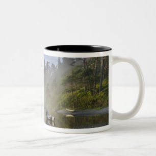 Sonnenuntergang am Ruby Beach, Olympic National Pa Zweifarbige Tasse