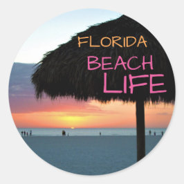 Sonnenuntergang am weißen Sandstrand von Florida Runder Aufkleber