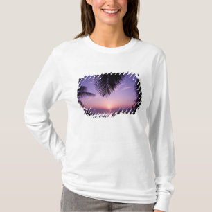 Sonnenuntergang am West End, Cayman Brac, Cayman I T-Shirt