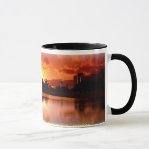 Sonnenuntergang an der Ala Moana Strand-Tasse Tasse
