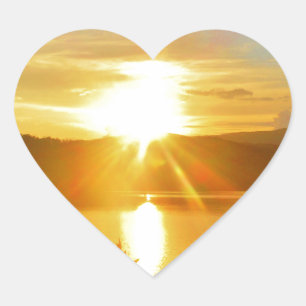 Sonnenuntergang auf dem Bergsee Arrowhead Herz-Aufkleber