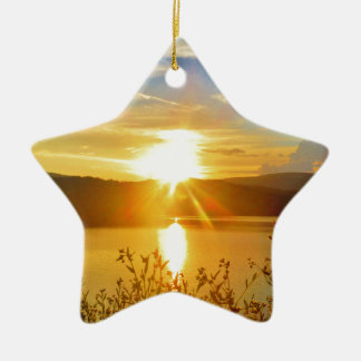 Sonnenuntergang auf dem Bergsee Arrowhead Keramikornament