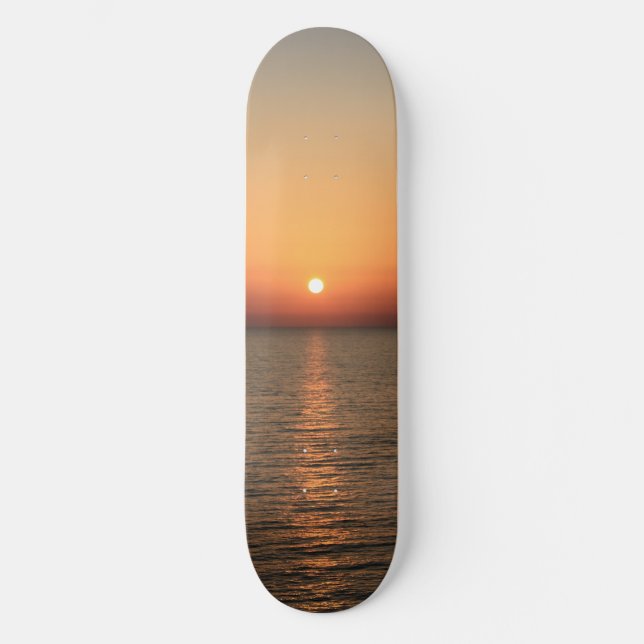 Sonnenuntergang auf dem Meer, Glühen auf dem Wasse Skateboard (Vorderseite)