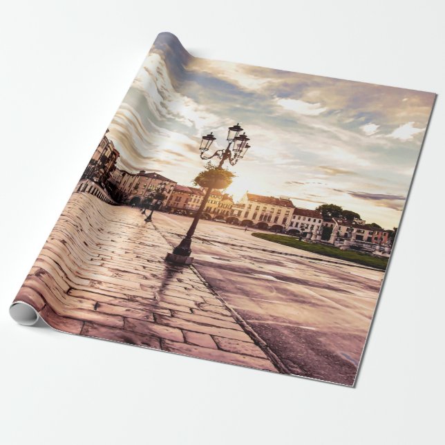 Sonnenuntergang auf dem Platz Padova in Italien Geschenkpapier (Ungerollt)