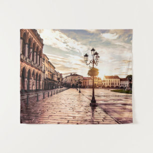 Sonnenuntergang auf dem Platz Padova in Italien Wandteppich