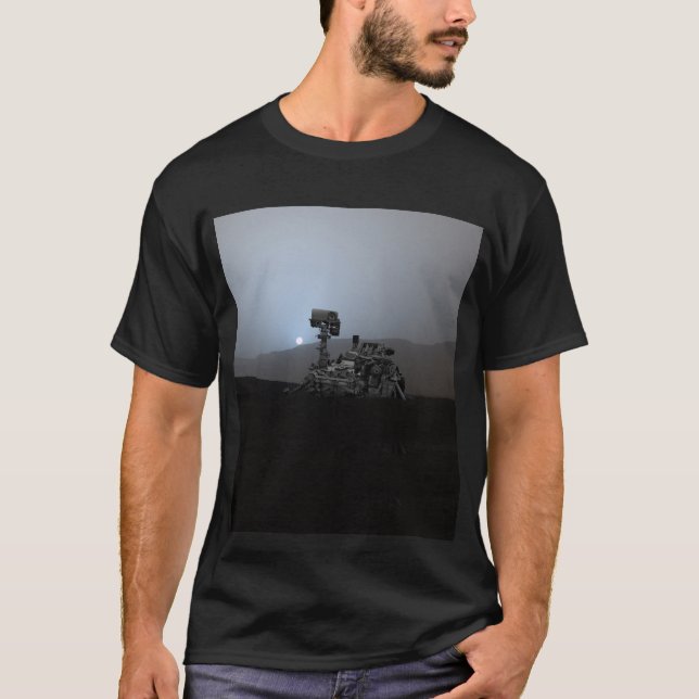 Sonnenuntergang auf den Mars Neugier Rover T-Shirt (Vorderseite)