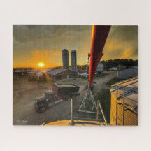 Sonnenuntergang auf einem Alberta-Bauernhof