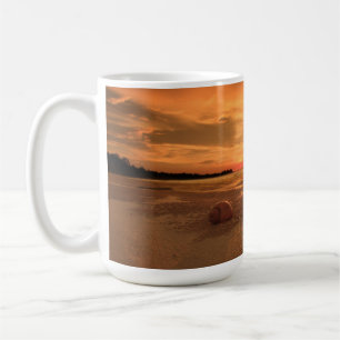 Sonnenuntergang auf einem thailändischen Strand Tasse