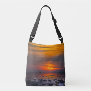 Sonnenuntergang auf einer felsigen Tasche