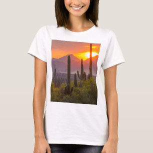 Sonnenuntergang der Wüste, Arizona T-Shirt