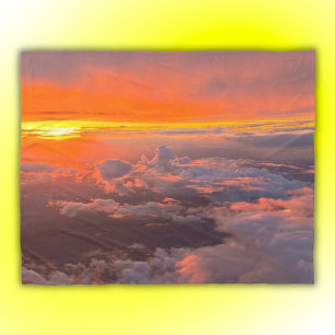 Sonnenuntergang durch die Wolkendecke Orange & Gel Fleecedecke