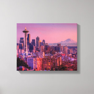 Sonnenuntergang hinter Seattle Skyline von Kerry P Leinwanddruck