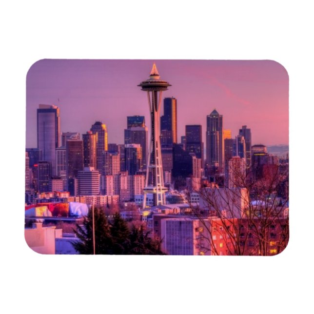 Sonnenuntergang hinter Seattle Skyline von Kerry P Magnet (Horizontal)