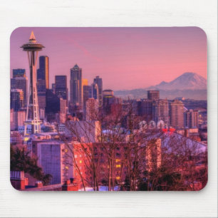 Sonnenuntergang hinter Seattle-Skylinen von Mousepad
