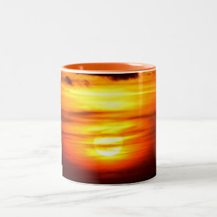 Sonnenuntergang im Herbst Zweifarbige Tasse
