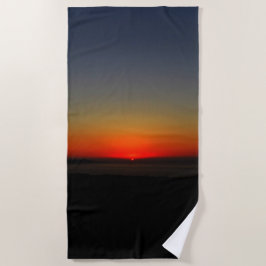Sonnenuntergang im Wasser Strandtuch