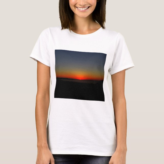Sonnenuntergang im Wasser T-Shirt (Vorderseite)