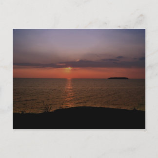 Sonnenuntergang in der Bucht Postkarte