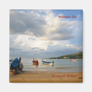 Sonnenuntergang in der Bucht von Kamala in Thailan Magnet