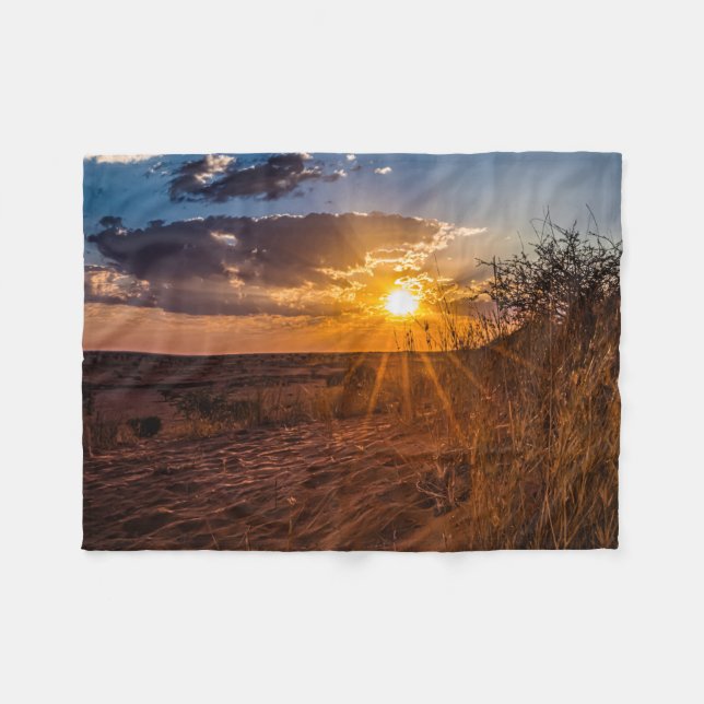 Sonnenuntergang in der Kalahari-Wüste, Namibia Fleecedecke (Vorderseite (Horizontal))